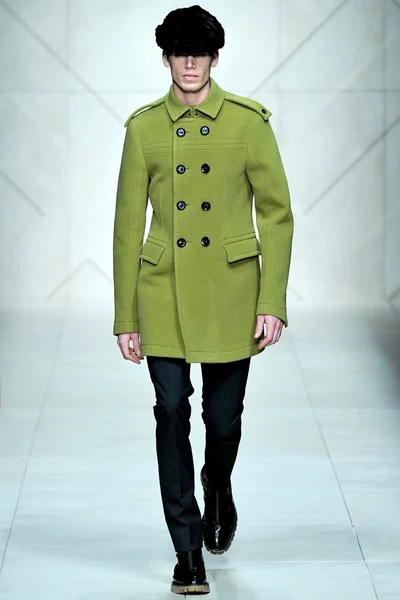 Look 7